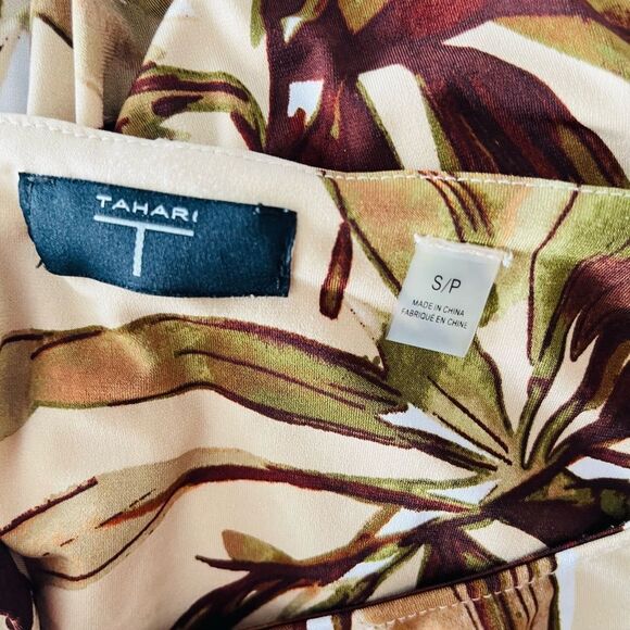 TAHARI sleeveless floral sheath style maxi dress size small. - Picture 8 of 8